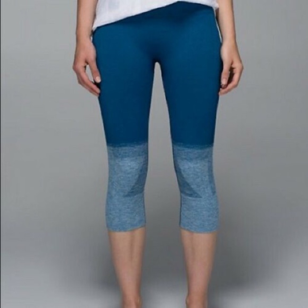 Lululemon Seamlessly Street Crop Leggings Poseidon - 6